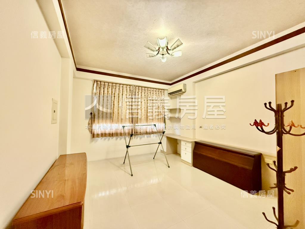 陽明輕屋齡ＲＣ透天房屋室內格局與周邊環境