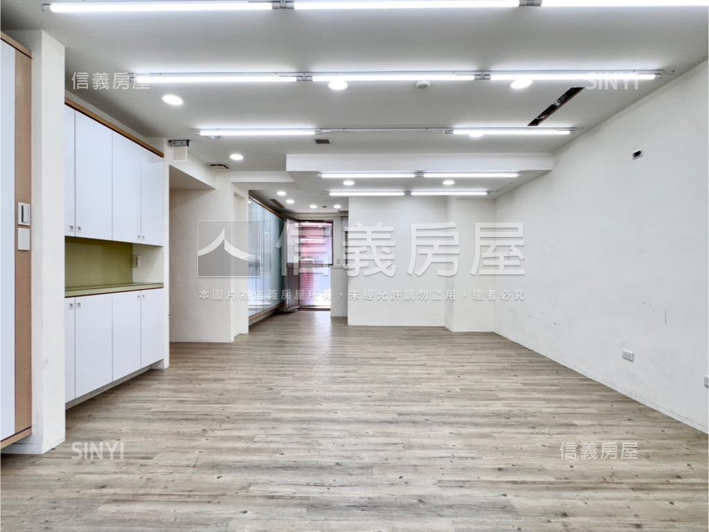河堤明仁路顯眼金店面房屋室內格局與周邊環境