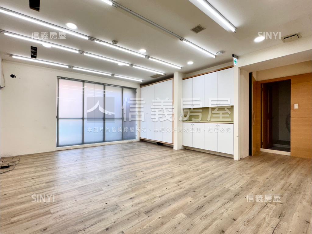 河堤明仁路顯眼金店面房屋室內格局與周邊環境