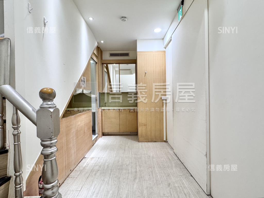 河堤明仁路顯眼金店面房屋室內格局與周邊環境