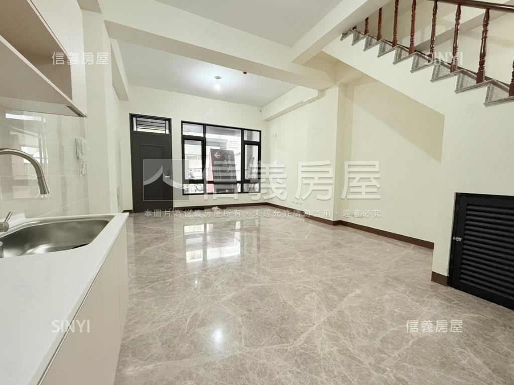 禾承．偕富五居面寬車墅房屋室內格局與周邊環境