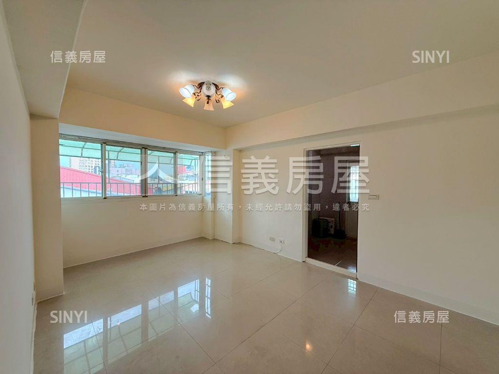 低總價首購族兩房兩衛房屋室內格局與周邊環境