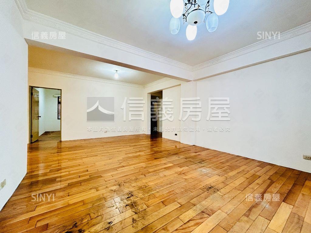 近捷運４房美寓房屋室內格局與周邊環境