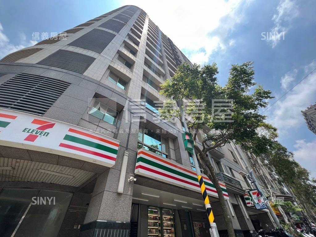 黃金榮耀之星店面Ｃ房屋室內格局與周邊環境