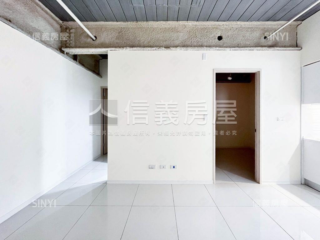 全新！市政一號院兩房車位房屋室內格局與周邊環境