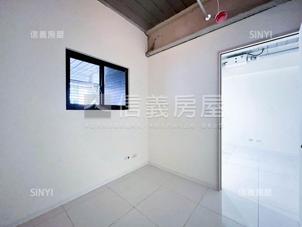 全新！市政一號院兩房車位房屋室內格局與周邊環境