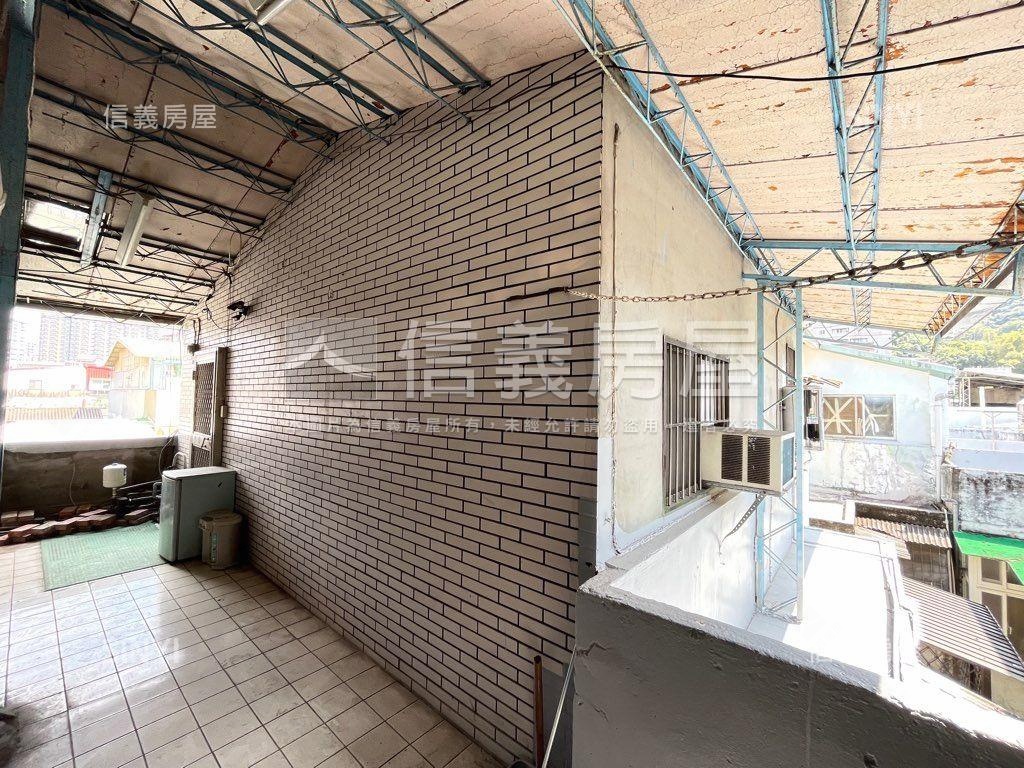 近區公所捷運美宅房屋室內格局與周邊環境