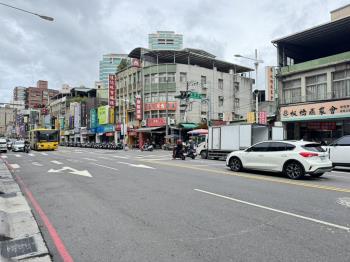 便利商店透天店面