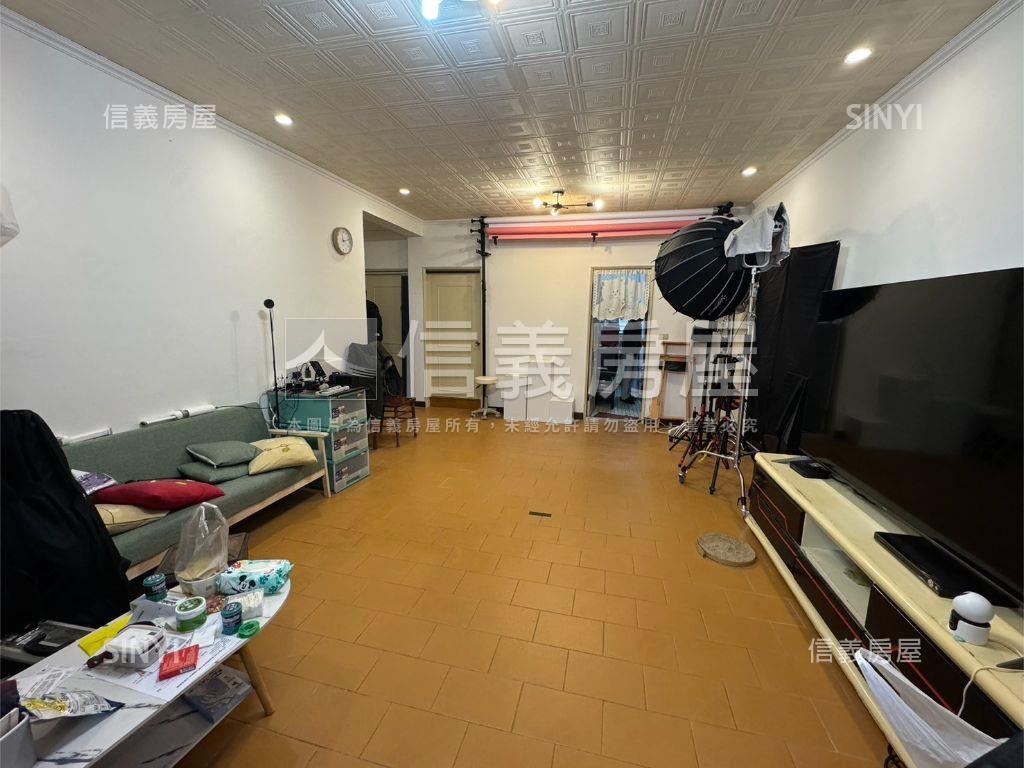 信義區國泰方正宅房屋室內格局與周邊環境