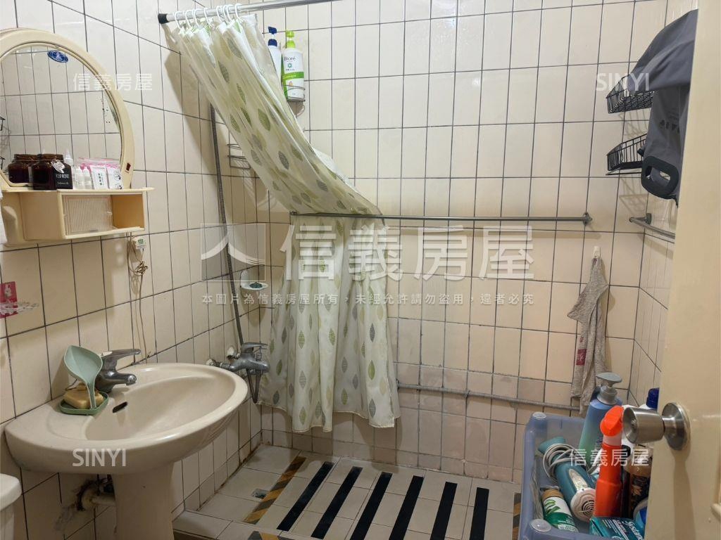 信義區國泰方正宅房屋室內格局與周邊環境