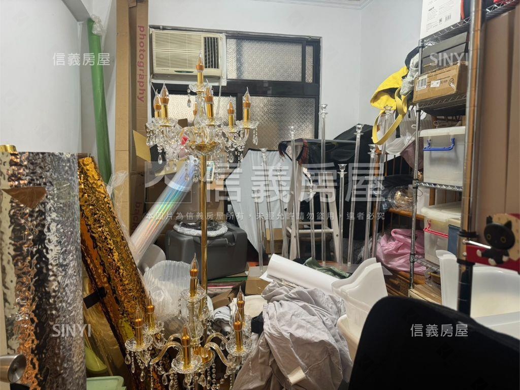 信義區國泰方正宅房屋室內格局與周邊環境