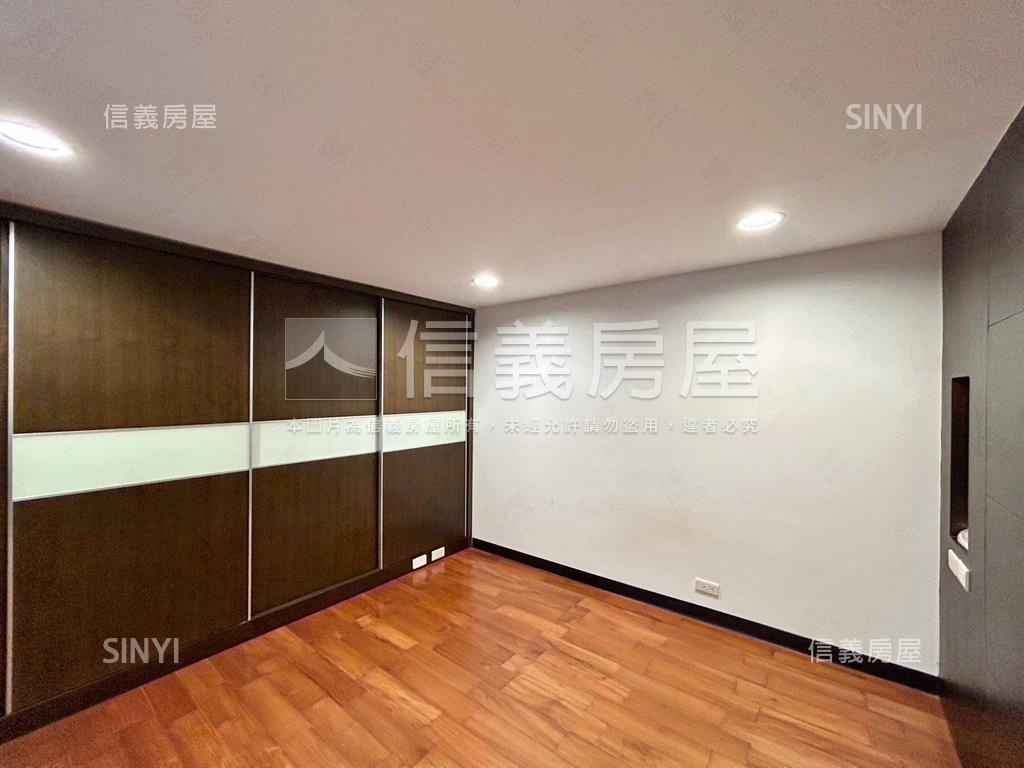 專任三樓俠客樹梢採光戶房屋室內格局與周邊環境