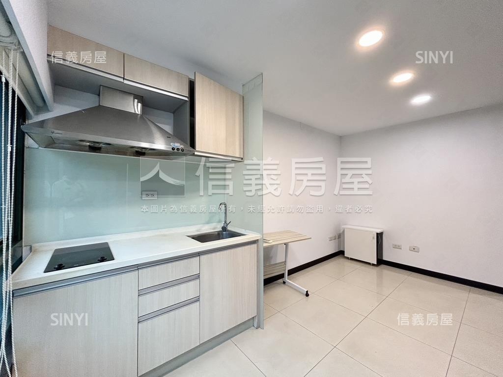專任三樓俠客樹梢採光戶房屋室內格局與周邊環境
