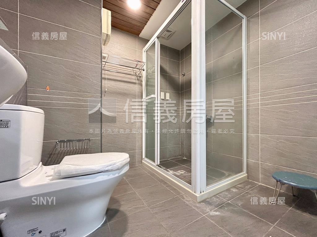 專任三樓俠客樹梢採光戶房屋室內格局與周邊環境