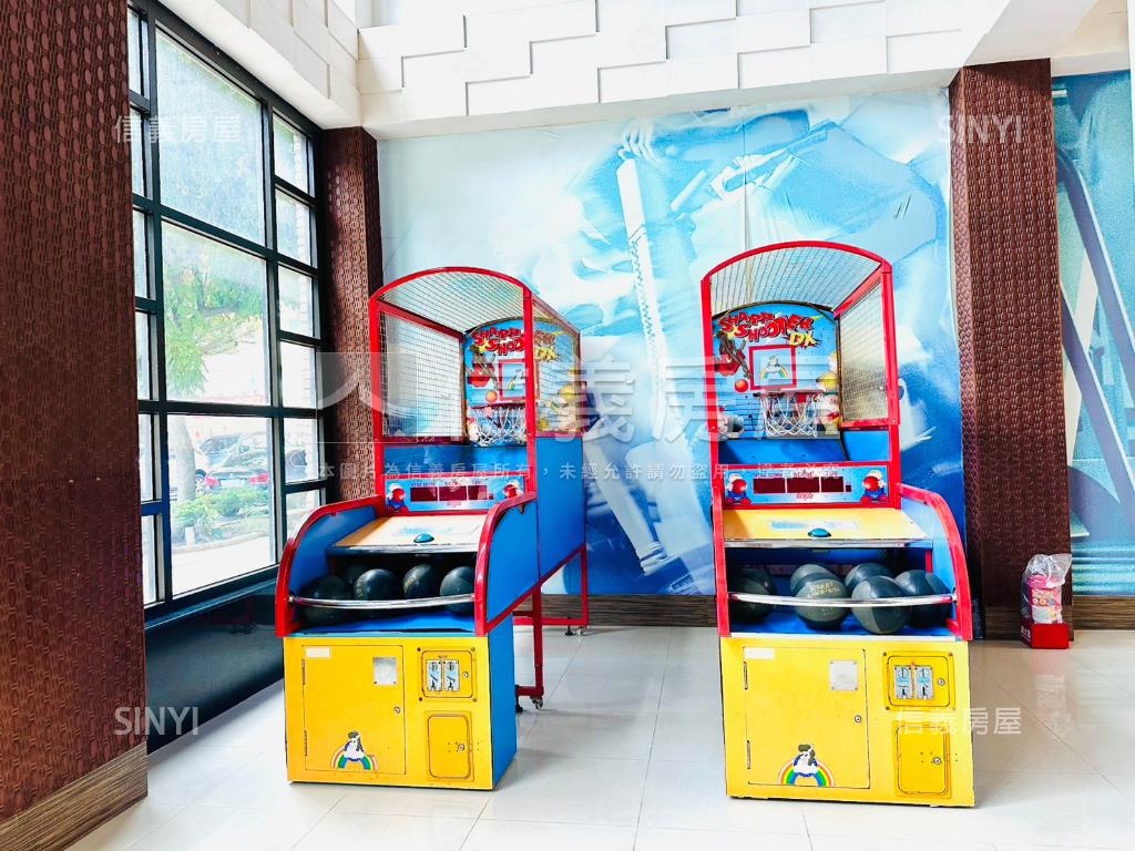 ＧＯＬＦ面公園四房雙車位房屋室內格局與周邊環境