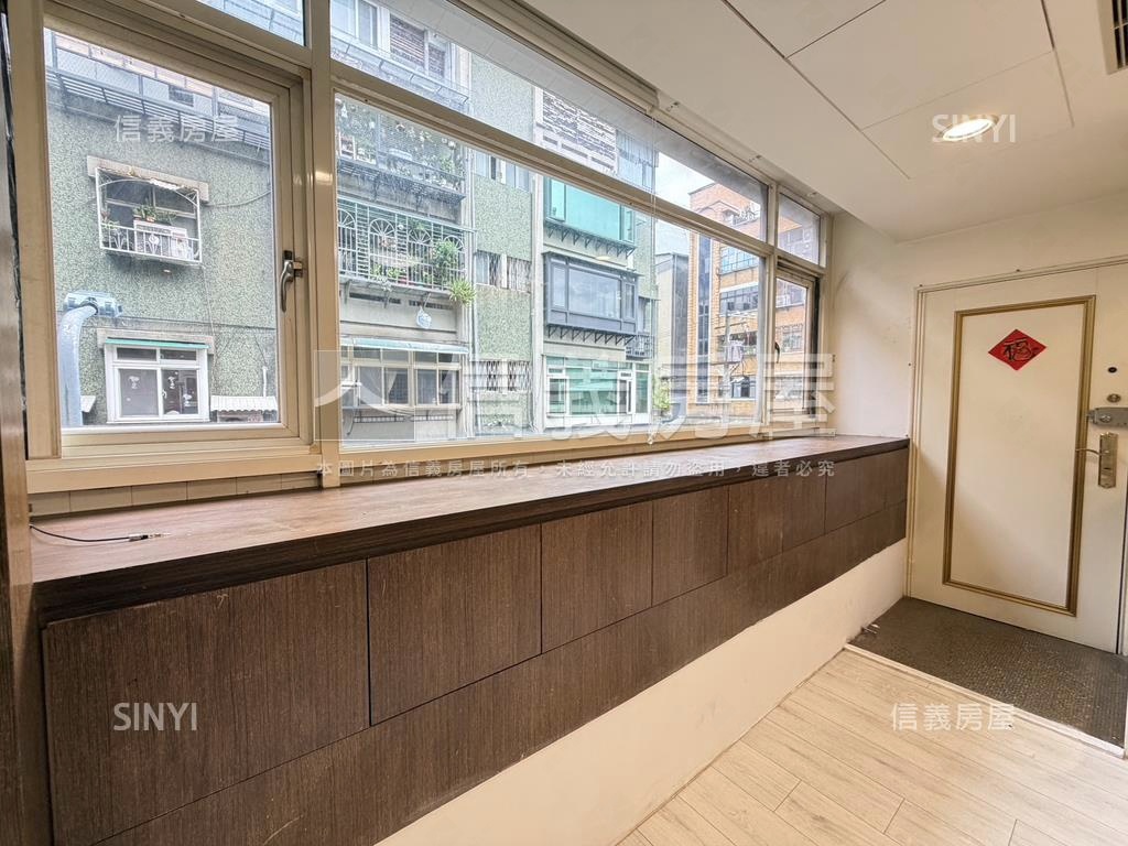 社子國小方正三房房屋室內格局與周邊環境