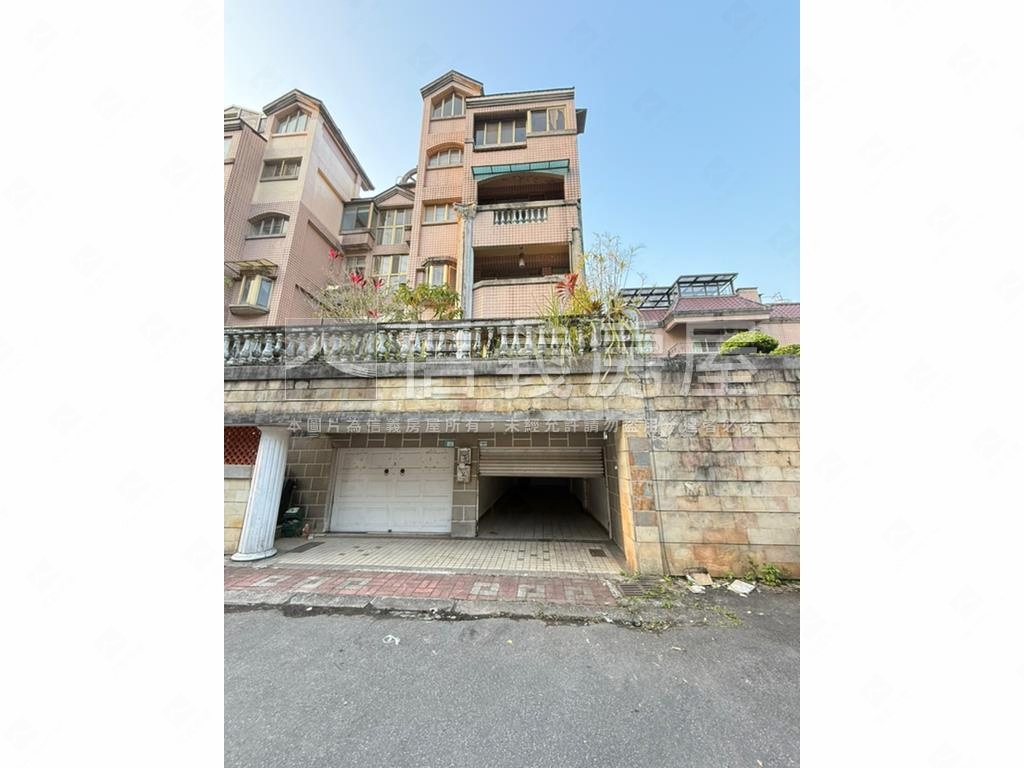 大學詩鄉樓中樓房屋室內格局與周邊環境