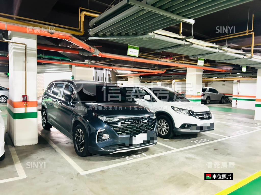 閱美館首選景觀三房車位房屋室內格局與周邊環境