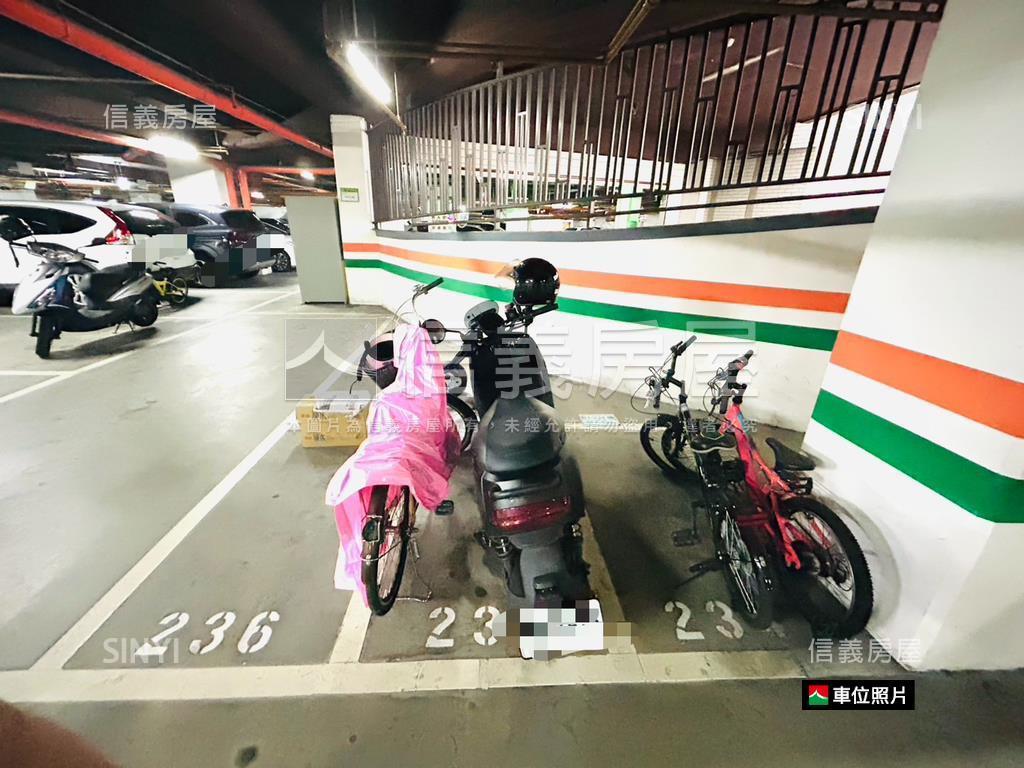 閱美館首選景觀三房車位房屋室內格局與周邊環境