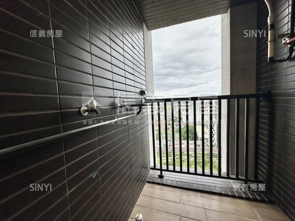 百邑富都匯高樓附車位房屋室內格局與周邊環境