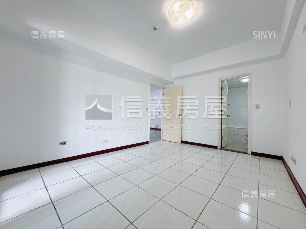 由鉅建設！南屯大三房平車房屋室內格局與周邊環境
