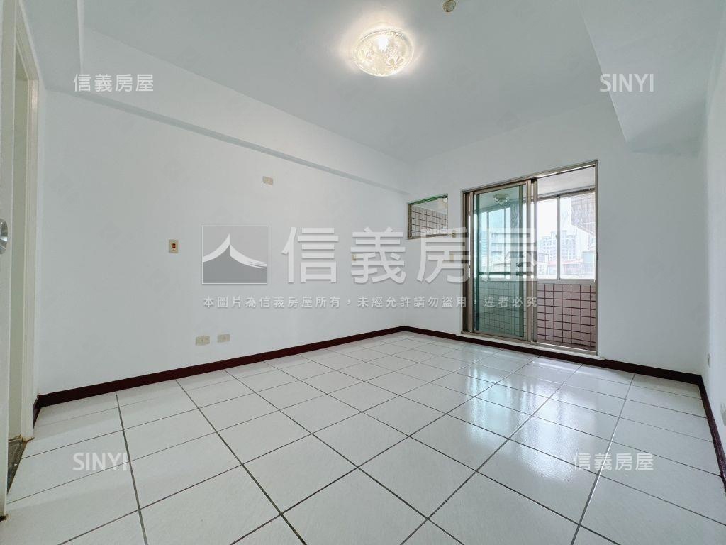 由鉅建設！南屯大三房平車房屋室內格局與周邊環境
