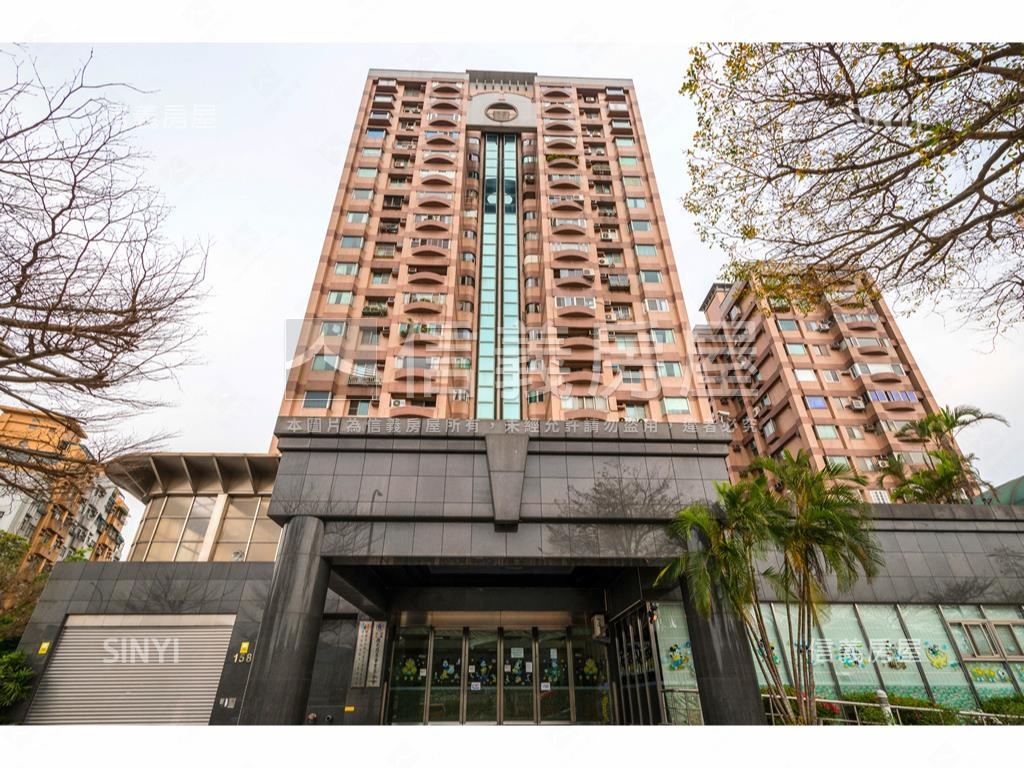 威京次高樓成鬧中取靜房屋室內格局與周邊環境