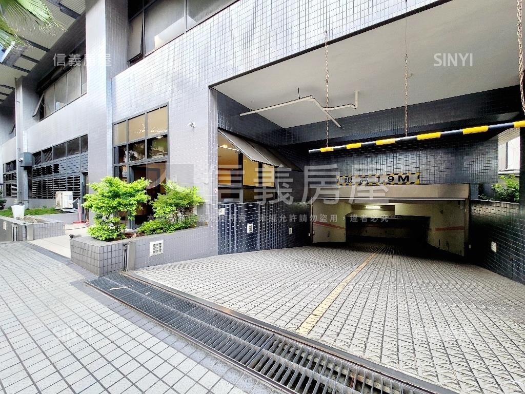 店長推薦台北摩根＋車位房屋室內格局與周邊環境