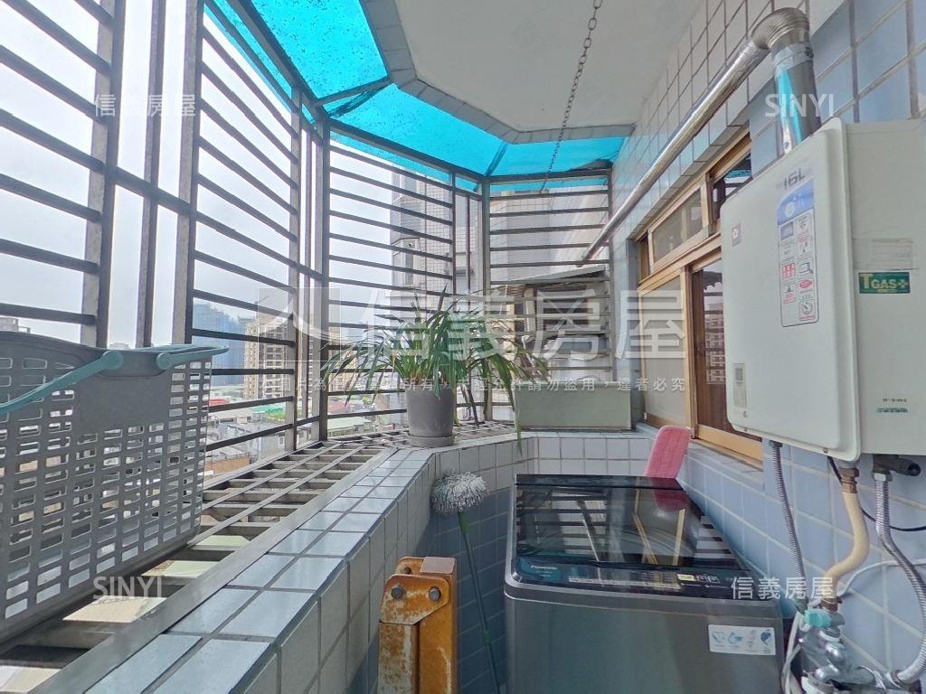亞東站ＴＰＡＲＫ三房車位房屋室內格局與周邊環境