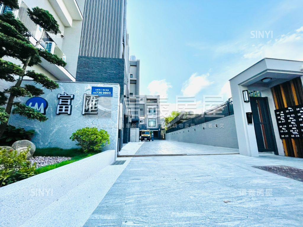 鴻茂富匯大面寬五房美墅房屋室內格局與周邊環境