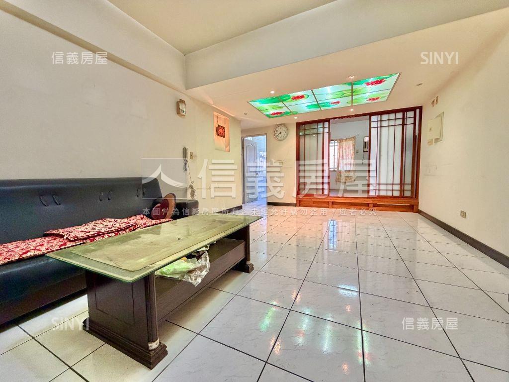 ＜大台中新市＞先看這間！房屋室內格局與周邊環境