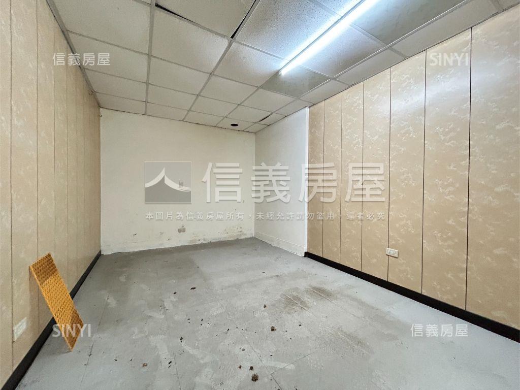 民族頂加大空間房屋室內格局與周邊環境