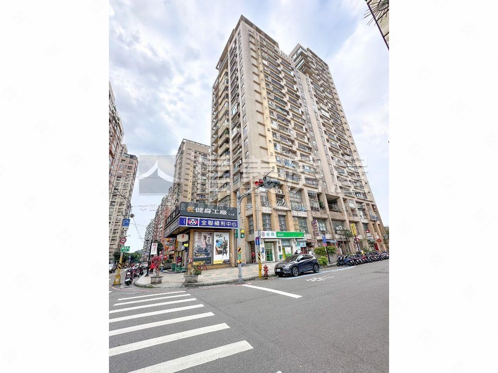 建成路稀有優質店面房屋室內格局與周邊環境