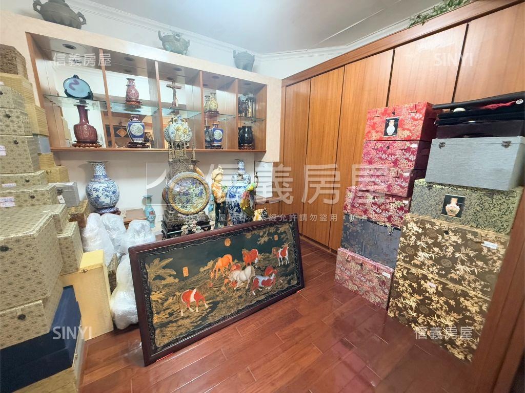 三鐵共構異國風情宅房屋室內格局與周邊環境