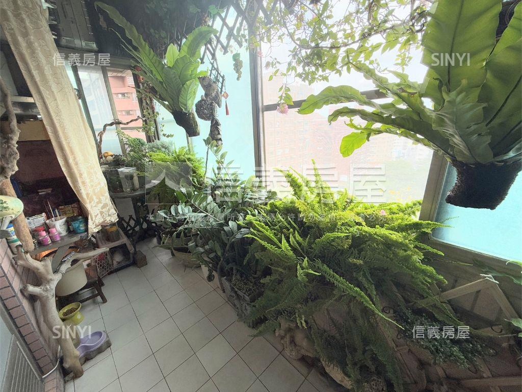 三鐵共構異國風情宅房屋室內格局與周邊環境