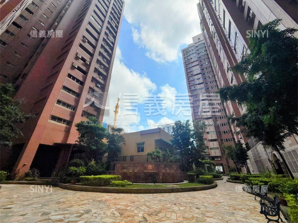 三鐵共構異國風情宅房屋室內格局與周邊環境