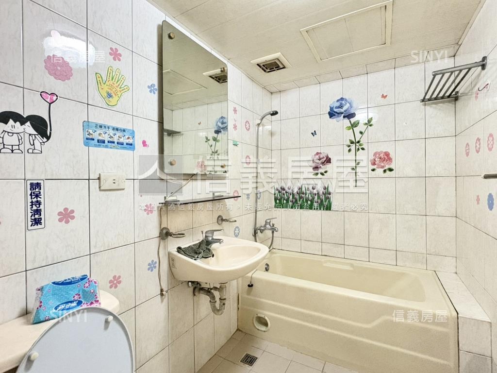 北區雙陽台方正大三房平車房屋室內格局與周邊環境