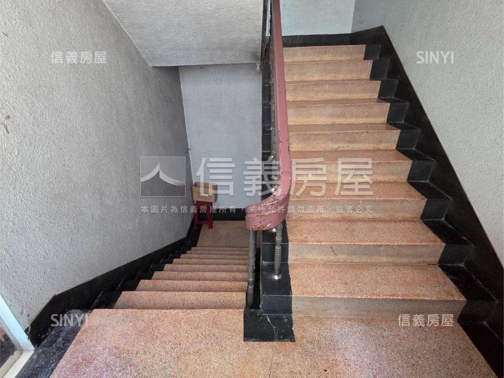 三多商圈健身公寓房屋室內格局與周邊環境