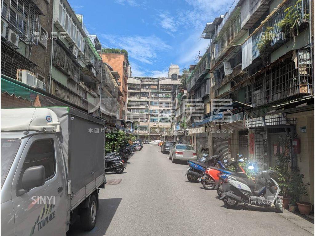 忠孝東路住辦一樓房屋室內格局與周邊環境