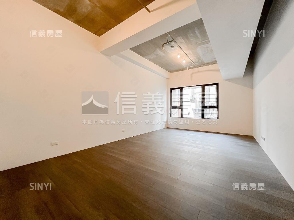 國泰層峰氣勢磅礡房屋室內格局與周邊環境