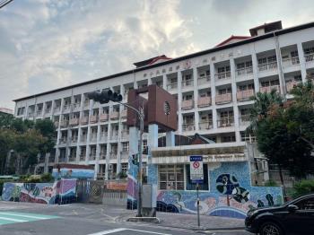 專任。水源街透天厝