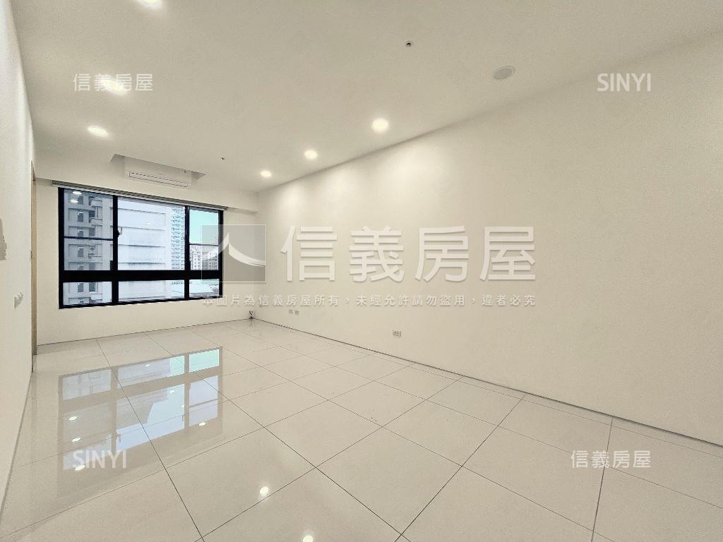 『專任』昕上城３房車位房屋室內格局與周邊環境