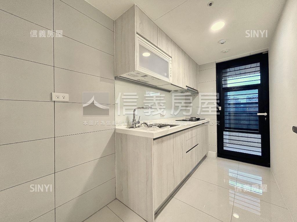 『專任』昕上城３房車位房屋室內格局與周邊環境