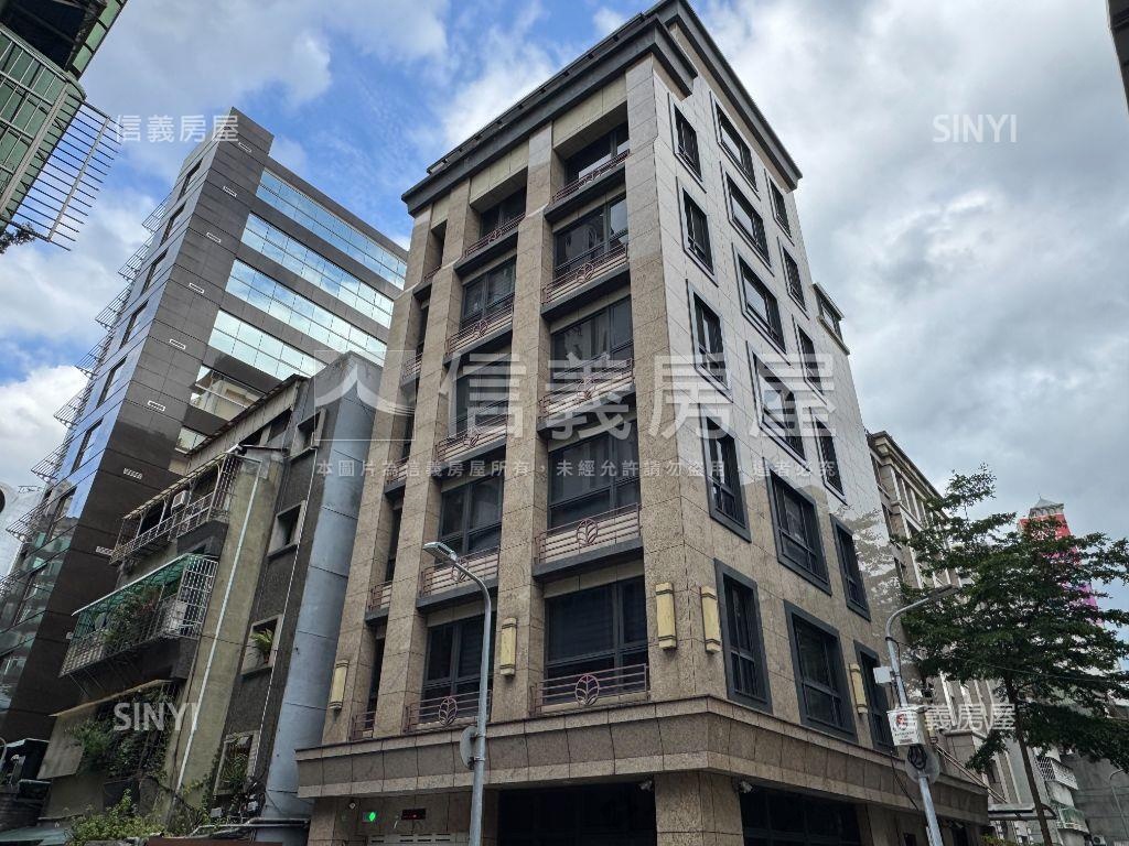 華山文創華泰苑裝潢美三房房屋室內格局與周邊環境