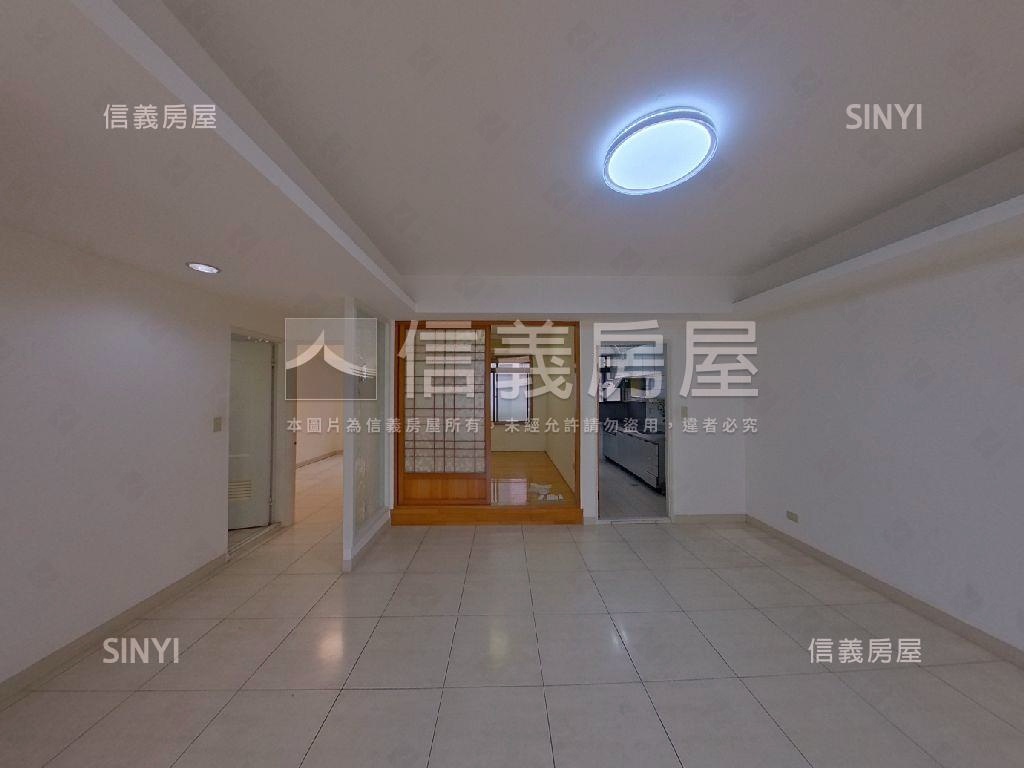 捷運面公園綠景邊間三樓房屋室內格局與周邊環境