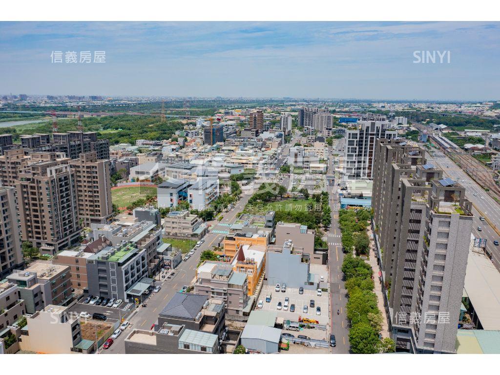 烏日商一大面寬坪效棒美地房屋室內格局與周邊環境