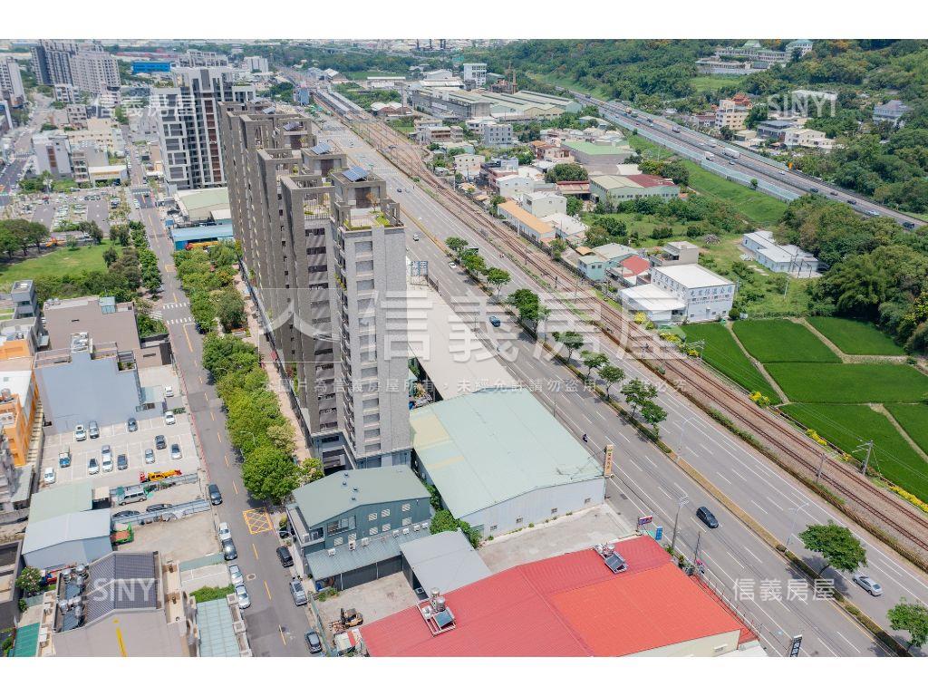 烏日商一大面寬坪效棒美地房屋室內格局與周邊環境
