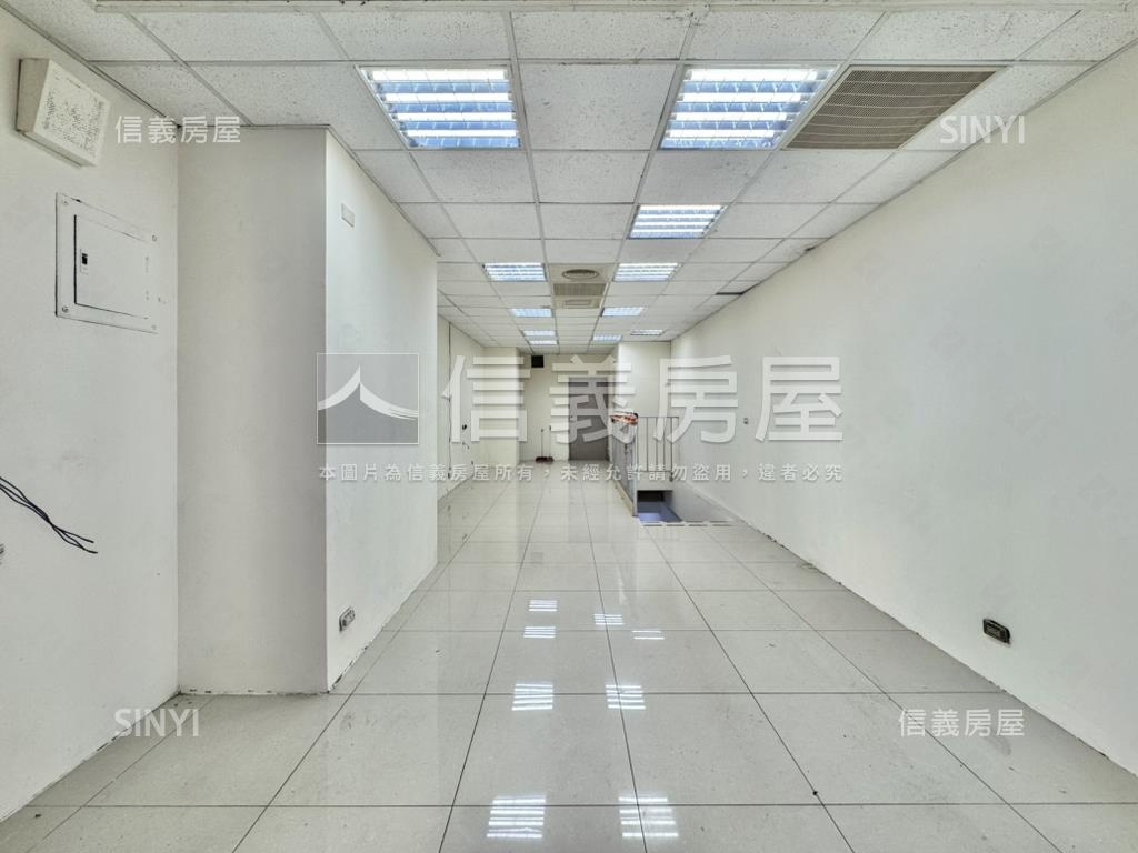 專任正學府路一段金店面房屋室內格局與周邊環境