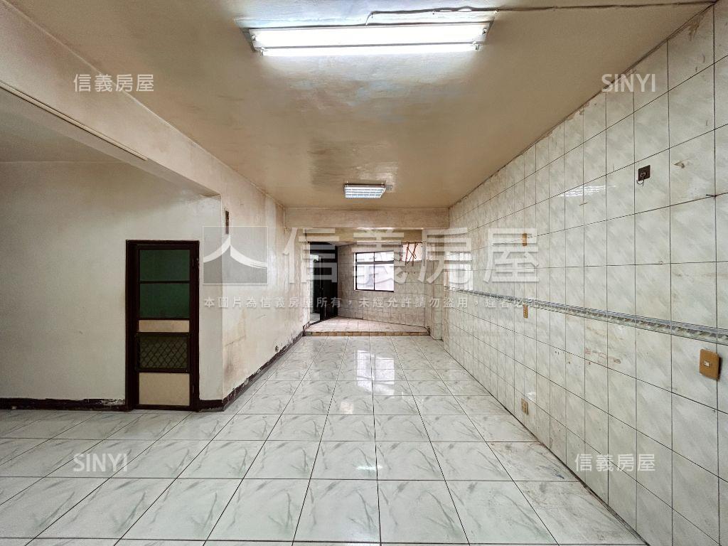 邊間一樓大庭院地下室房屋室內格局與周邊環境