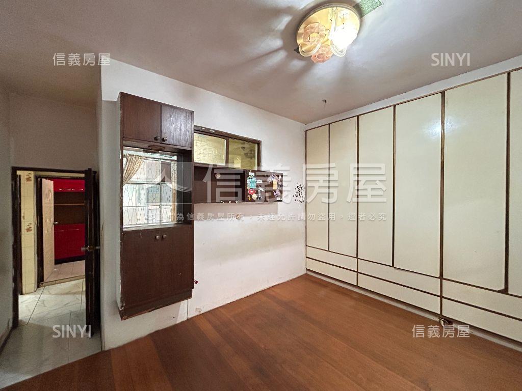 邊間一樓大庭院地下室房屋室內格局與周邊環境